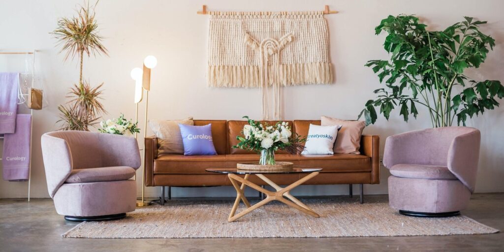Find tekstiler til sofaen